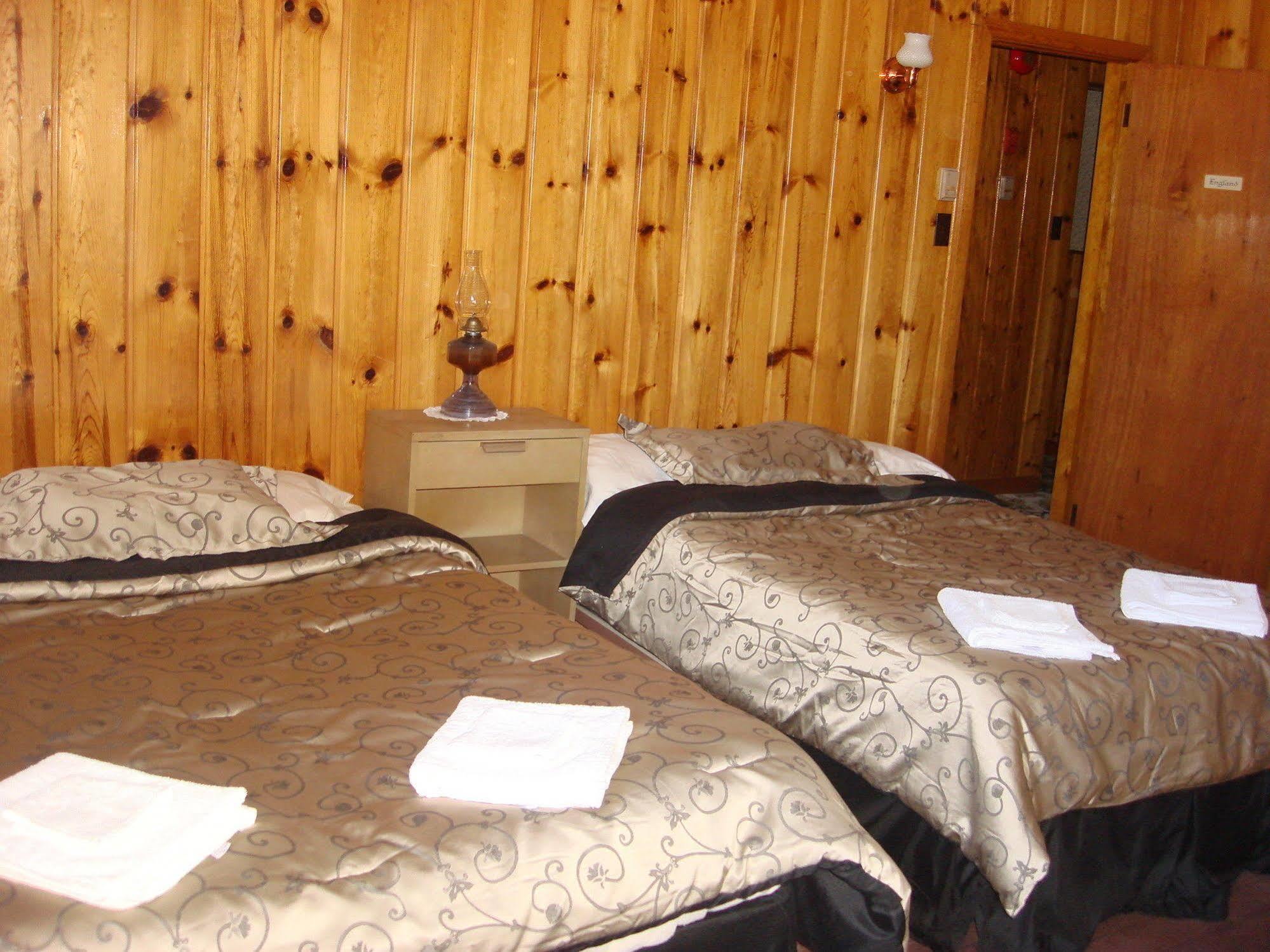 Auberge The Parker'S Lodge Inn วาล-เดวิด ภายนอก รูปภาพ